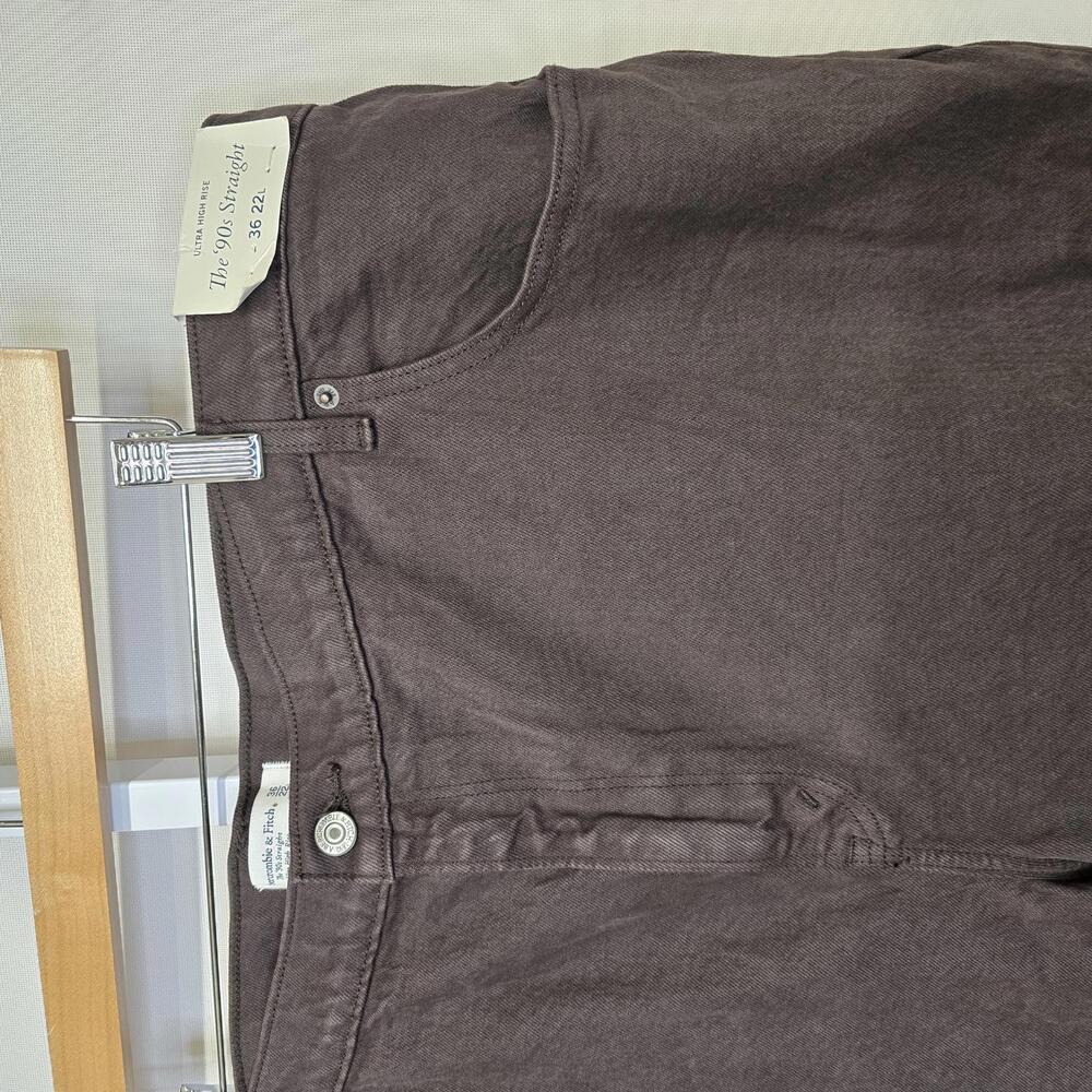 NWT Abercrombie & Fitch The '90s Straight Ultra Brown High Rise Jeans 22L